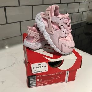 Toddler Nike huarache tennis shoes